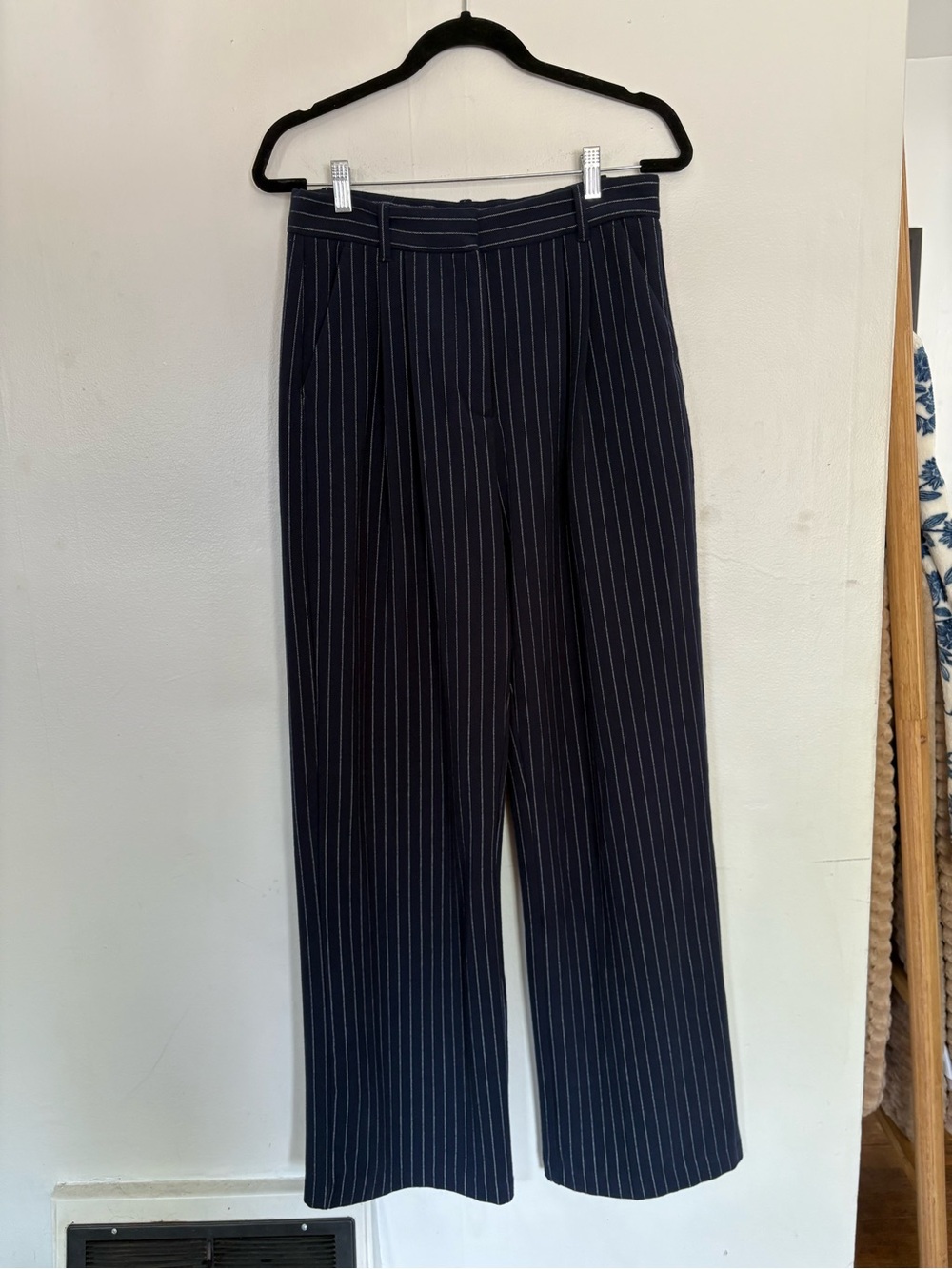 Abercrombie and Fitch Curve Love Sloane Tailored Wide Leg Pants - Medium Long - Picture 2 of 9